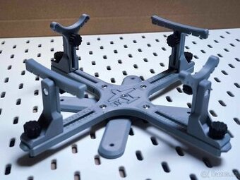 Modelářský stojan Letadla