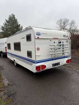 Hobby 560 KMFE - palandy, předstan