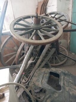 Koňský povoz-spíše kola náprava,oj viz foto