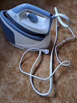 Žehlička napařovací, parní generátor - 1