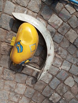 Stadion S22 nadrž blatník přední rám vidlice řidítka