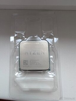 AMD RYZEN 7 2700X