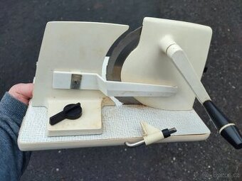 Poklady z půdy retro poklady