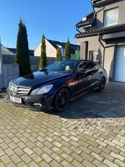 Mercedes-Benz Třídy E, 350cdi, 170 kW, AMG plná výbava