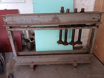 Masivní truhlářský lis (pok) na spárovky – RYCHLÝ ODVOZ