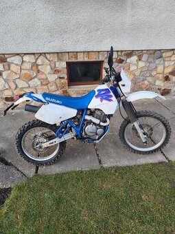 Suzuki DR 350