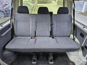 Zadní trojsedák / trojsedačka  VW Transporter T5