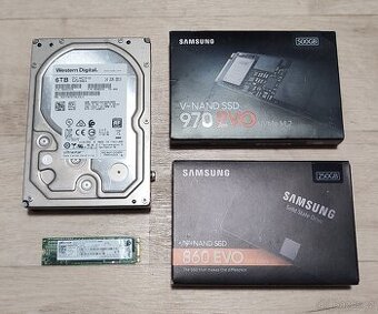 HD S-ATA, HD SSD 250MB - 8TB, dále RAMky DDR3 pro desktop PC