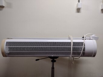 Dveřní clona s elektrickým ohřevem
