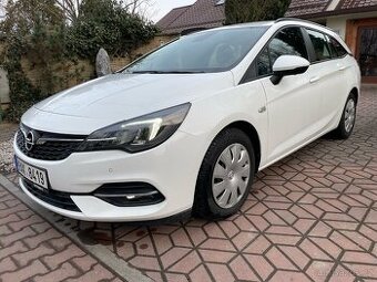 Opel Astra 1.5Cdti 1.MAJITEL ČR DPH LED