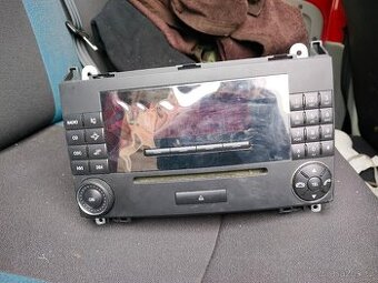 Radio Mercedes Benz - 1