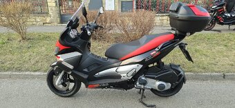 Aprilia Sr Max 300