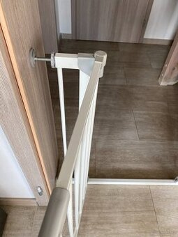Hauck Autoclose N Stop white - zábrana