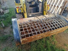 Výkopové práce, přistavení kontejneru, míchání betonu - 1