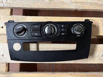 BMW 5. E60 Panel topení original