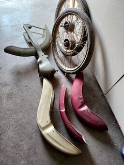 Náhradní díly na moped