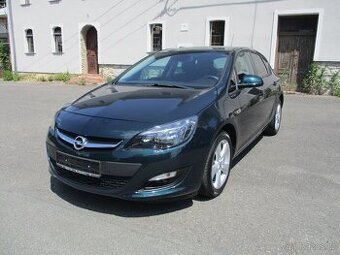 OPEL ASTRA J - 1.4 T, nové STK, 1 majitel