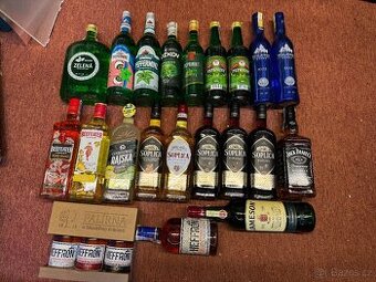 láhve Jack Daniels, Beefeater, Heffron, zelená