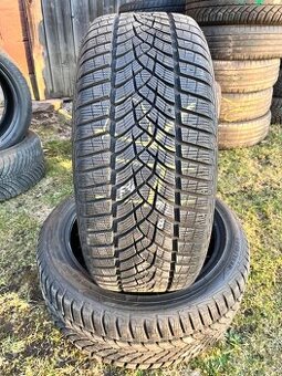 2ks. 245/45 R18 100V zimní GoodYear - DOT 2021