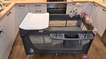 KinderKraft Cestovní postýlka Joy s příslušenstvím růžová
