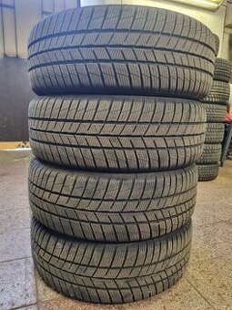 Barum Polaris 5 215/55 R17 XL