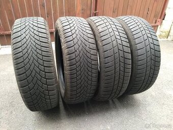 Prodám zimní gumy Barum + Bridgestone 185/60 R15 DOT 2822