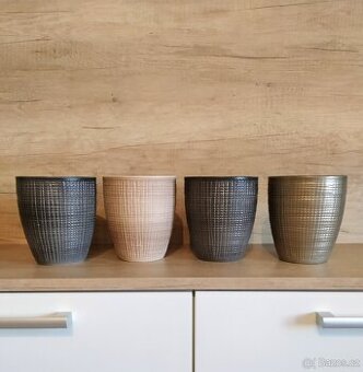 4ks keramických květináčů