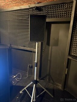 Prodám starší ale kvalitní repro.