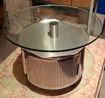 Designový konferenční stolek