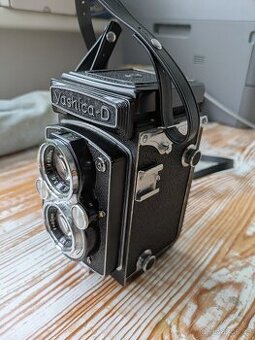 Yashica D