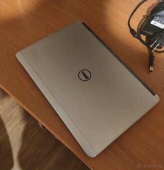 Notebook Dell E7240