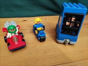 Lego Duplo formule, motorka a policie