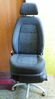 Sedadlo řidiče Škoda Fabia 1