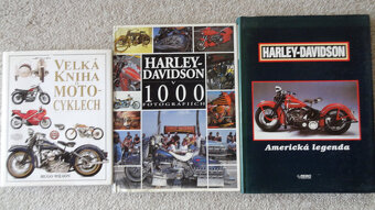 Velká kniha o motocyklech.