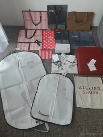 Tašky, ochranný vak na oděv, krabice, dustbag