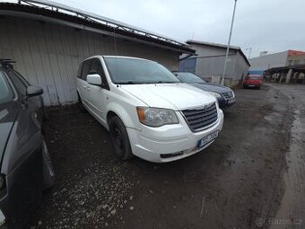Chrysler Town & Country, 3,3 LPG RT rok 2010 .funkční klimat