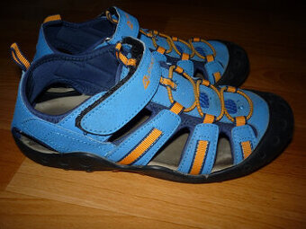 Sandály s plnou špičkou AlpinePro vel 36,stélka 23cm