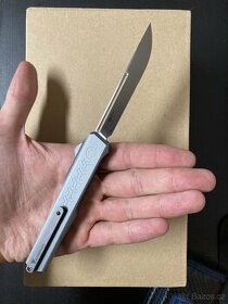 Luxusní kompaktní, extra lehký OTF vystřelovací nůž