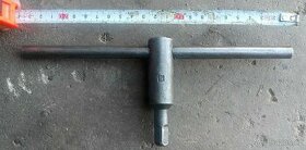 Klička sklíčidla soustruhu 11 a 17mm - 1