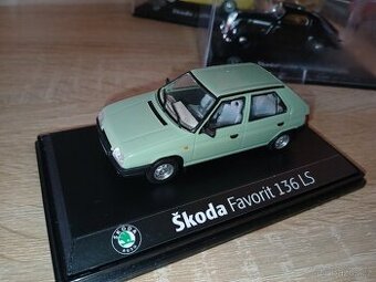Skoda favorit 1:43 deagostini - 1