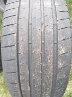Letní 235/45R18 Bridgestone