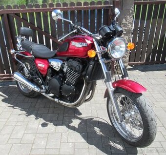 Triumph Legend 900
