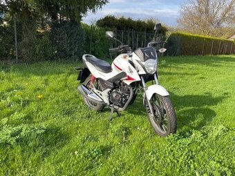Honda CB125F