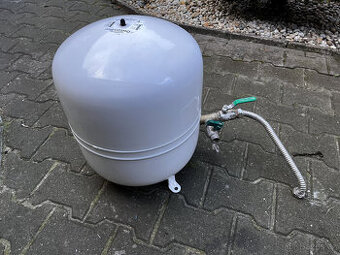 Expanzní nádoba Cosmo 35L