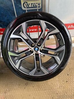 Originál alu BMW R21 G06 s pneu