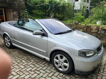 Opel Astra 1,6i Cabrio Bertone klima.