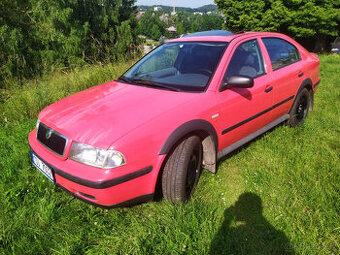 Škoda Octavia 1.6 MPi + LPG, střešní okno, tažné, rv. 1998