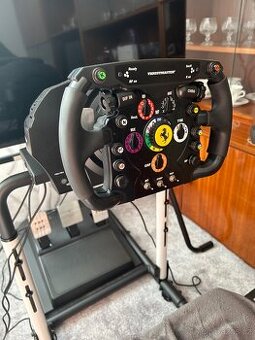 Thrustmaster t300 rs gt edition+ferrari f1 wheel add on