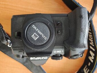 Profesionální bezzrcadlovka Olympus OM-D EM-1 mark II
