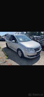 Prodám veškeré náhradní díly VW Touran 1.4 TSI 103 KW
